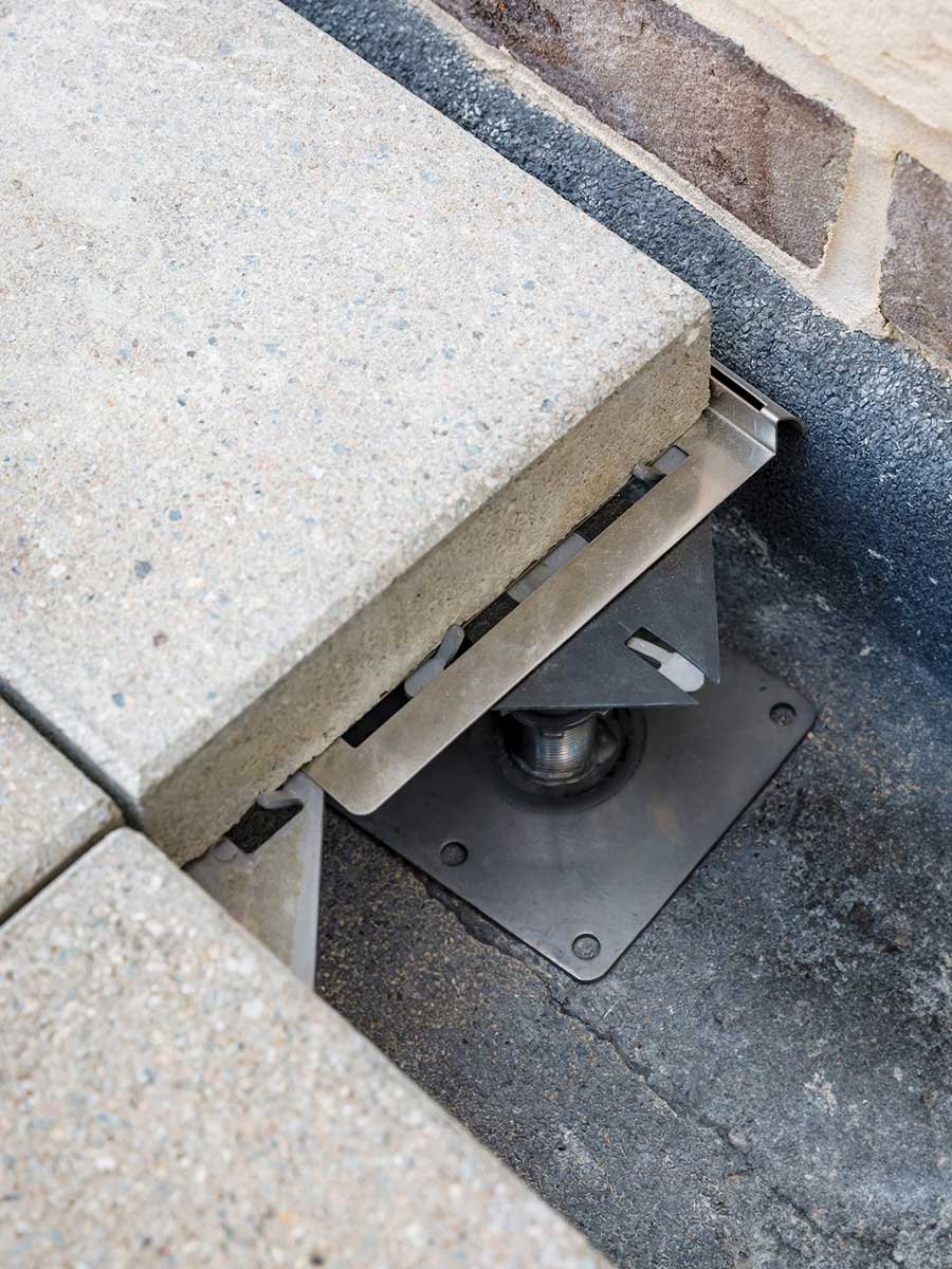 Oval Village pedestal close-up