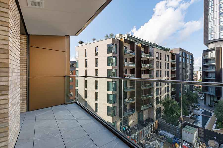 250 City Road balcony